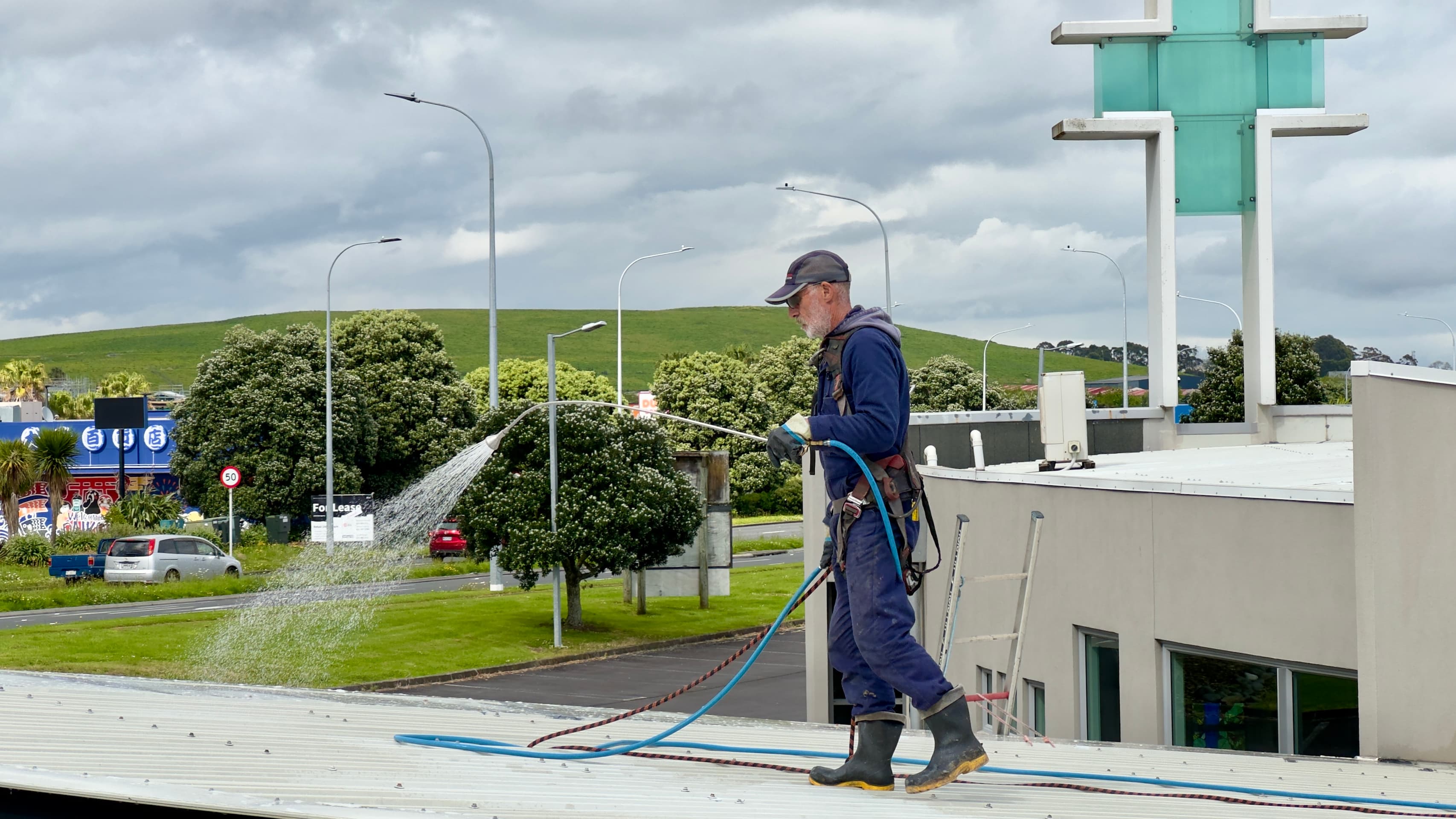 How to Clean Gutters Without a Ladder: Safe Methods for NZ Homeowners